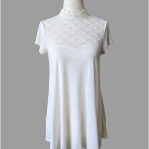 Sunset & Sixth Scalloped Lace Ribbed Top S